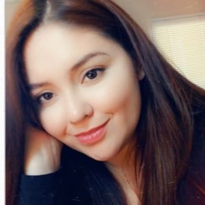 Meet your Posher, Angie